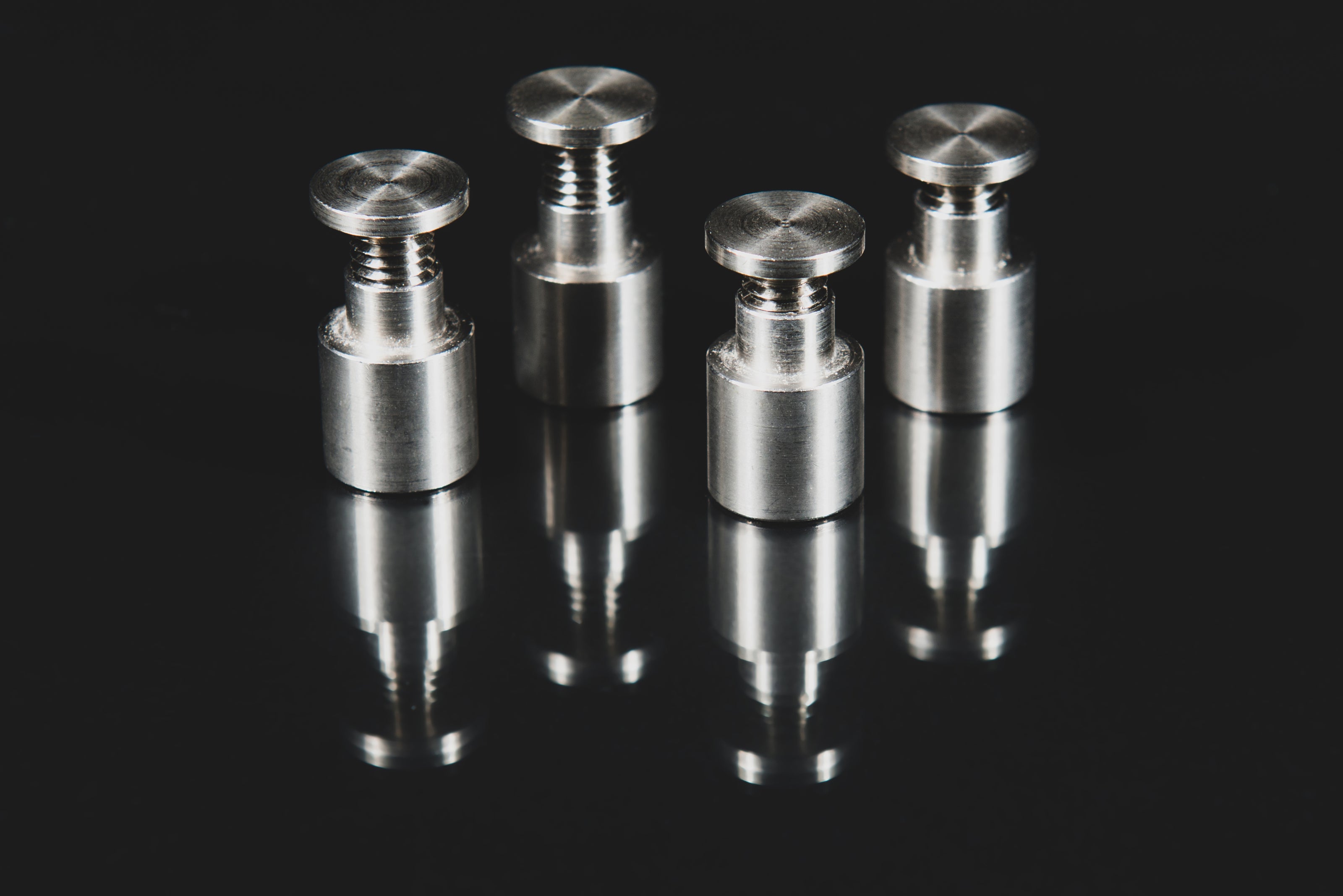Edelstahl-Abstandshalter 4er Set